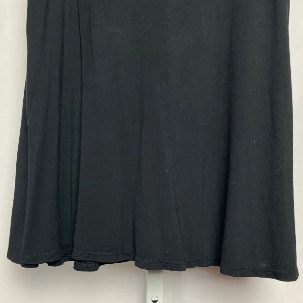 💙5/$15. Entro Sleeveless Black Strappy Neckline Flowy Emo Fairy Goth Top Small